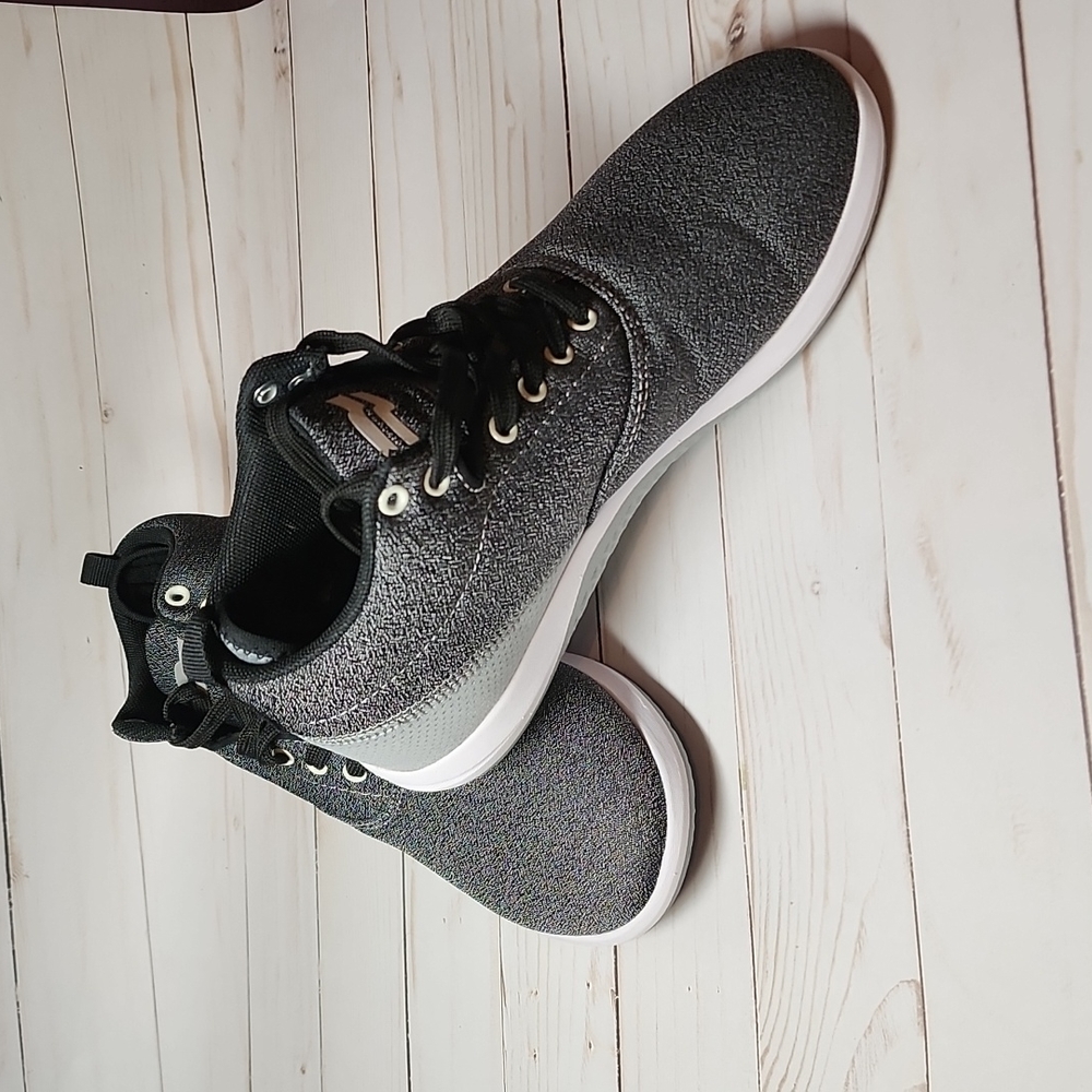 Strike Mvmnt Chill Pill Sneakers